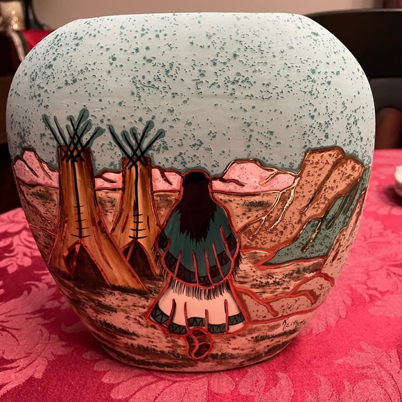 Southwestern Art Vase, Pottery, 8.5” Tall, Signed Keithetta - Picture 1 of 7